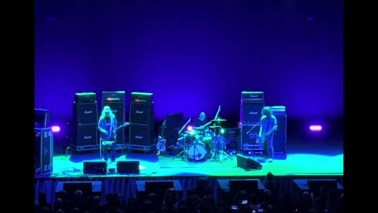 Dinosaur Jr. - Feel The Pain - Troxy 22nd May London England