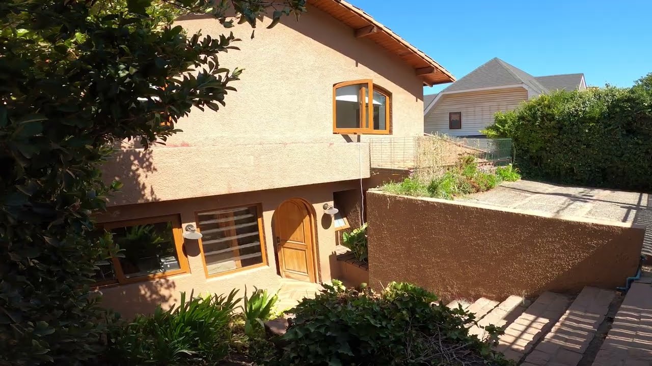 Se Vende casa en Lomas del canelo, San Carlos de Apoquindo, Las Condes.