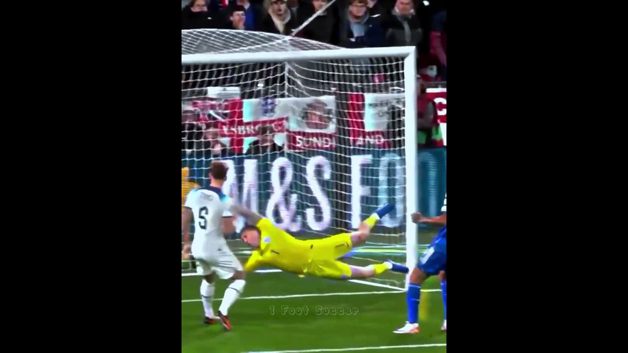 Scamacca's Sensational Goal Against England in Epic Italy Clash! ⚽️🇮🇹 #italy#shorts