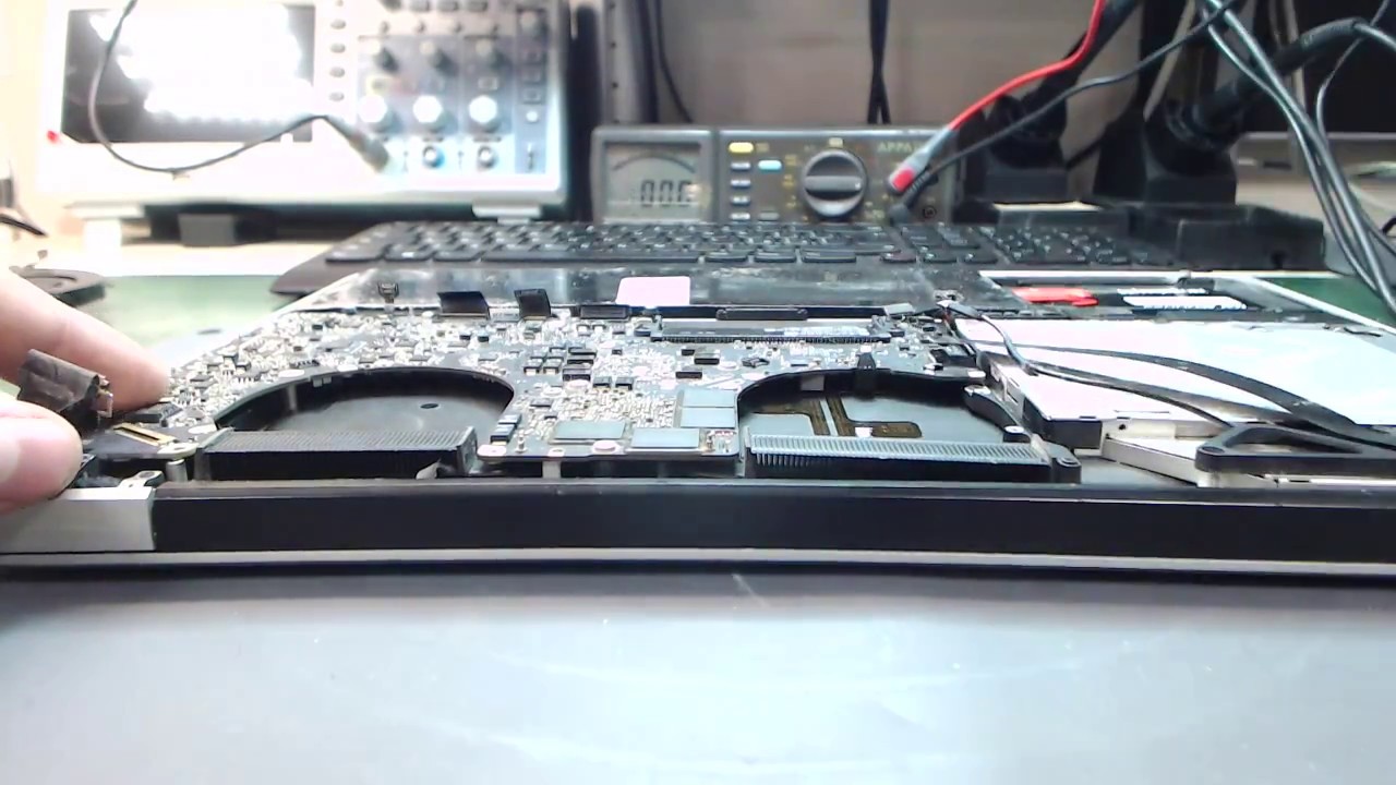 Macbook Pro A1286 GPU  fast repair process(White screen problem)