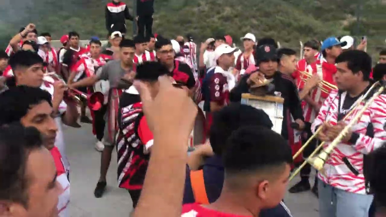 VILLA CUBAS LLEGA LA BANDA DEL LEON