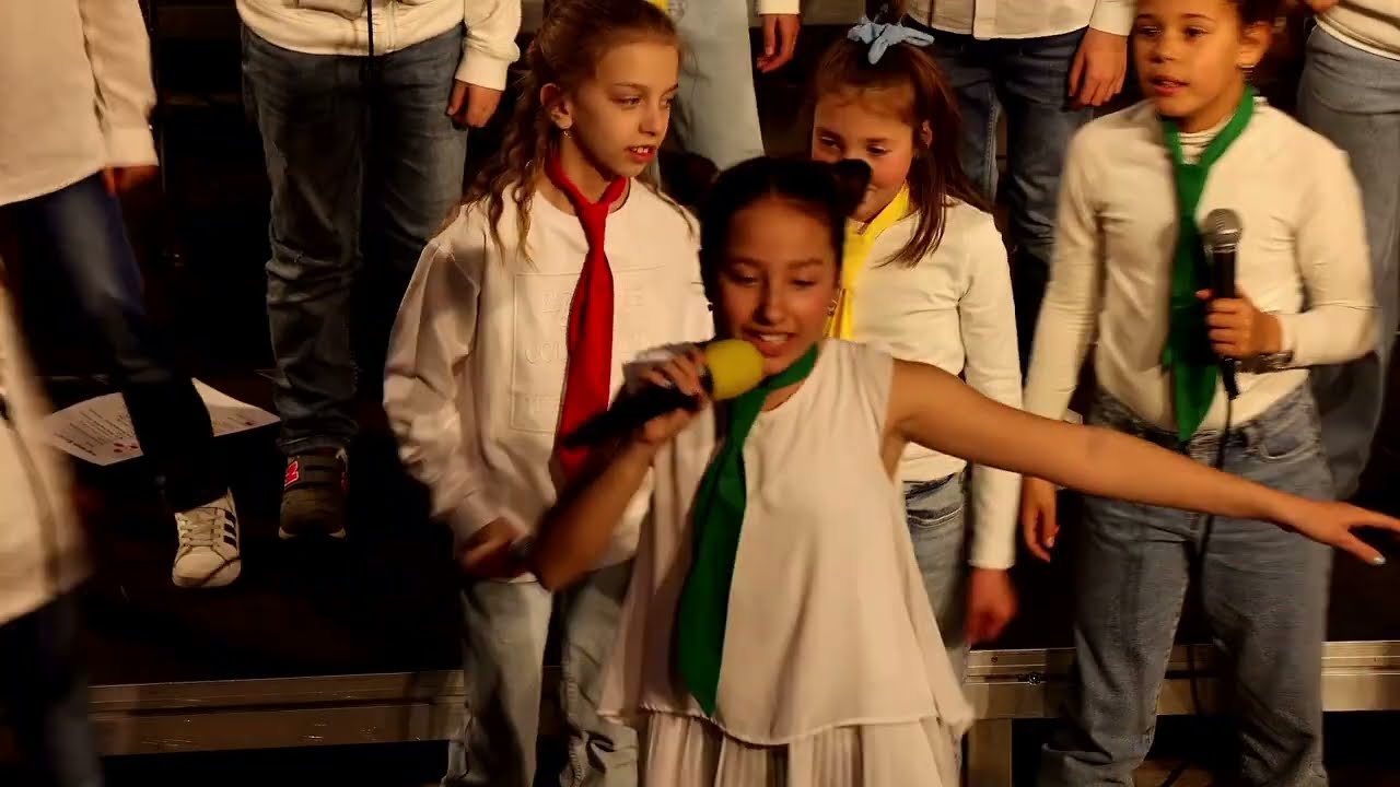 Minichor Bruneck- Alles tanzt (Yada Worship Cover)