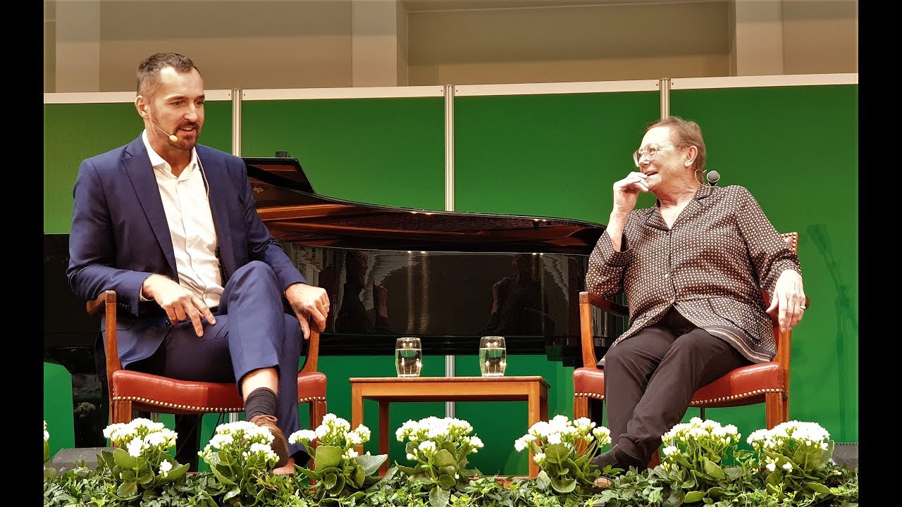 Lisbet Dahl interviewes af Jacob Steen Olsen - Gentofte Rådhus