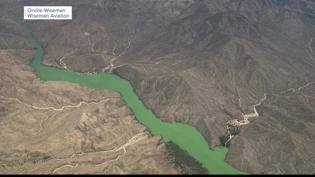 Health alert issued over algae blooms
