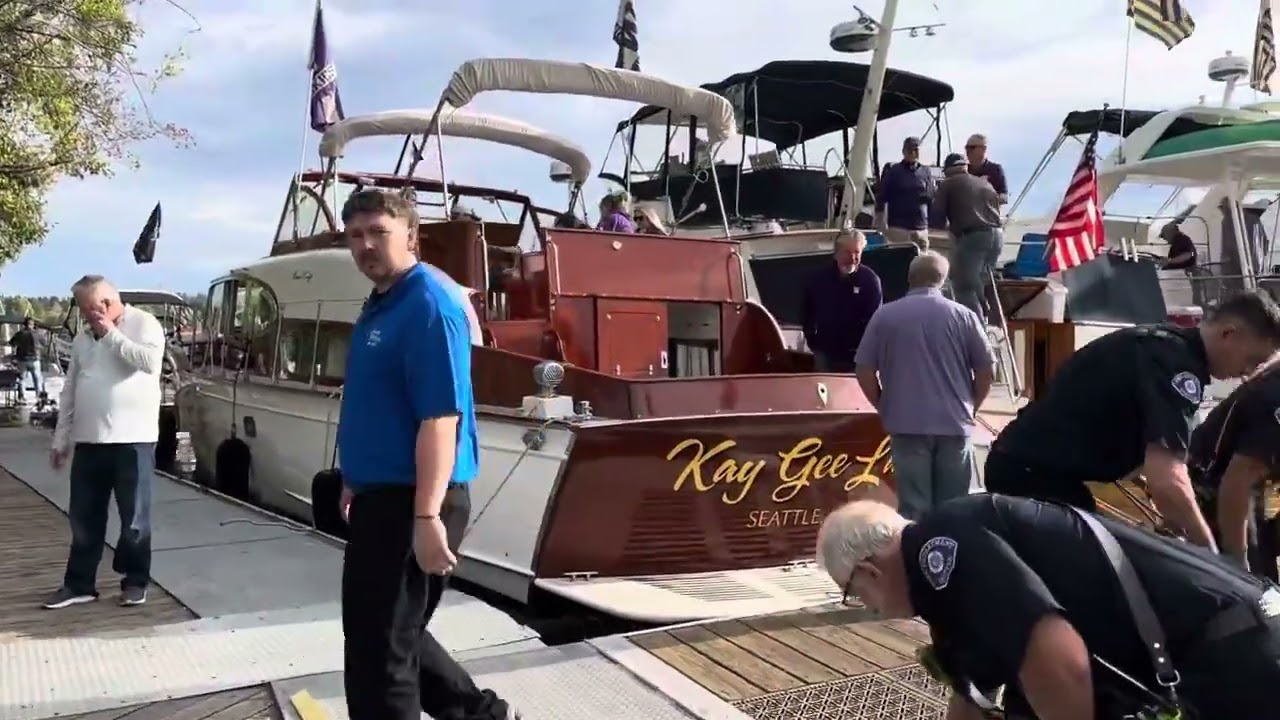 Washington Huskies Football: Sailgating at Husky Stadium