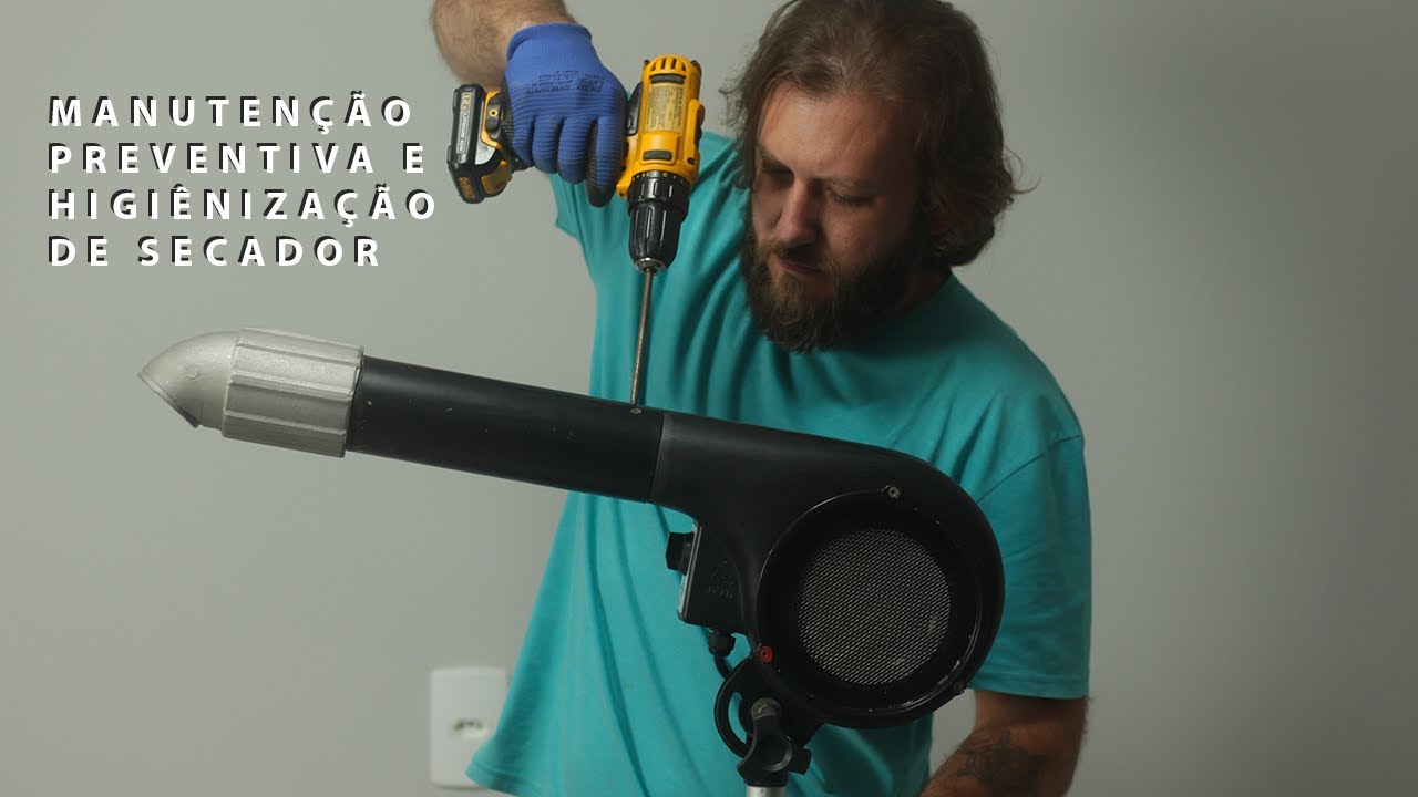 Manutenção preventiva e higienização completa de um secador profissional para banho e tosa.