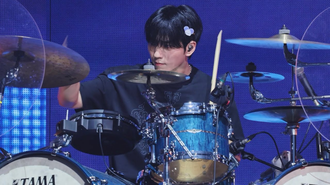 251121 Spoiler!!! (Encore) - 건일 직캠 Xdinary Heroes Gunil | Beautiful Mind World Tour FINALE