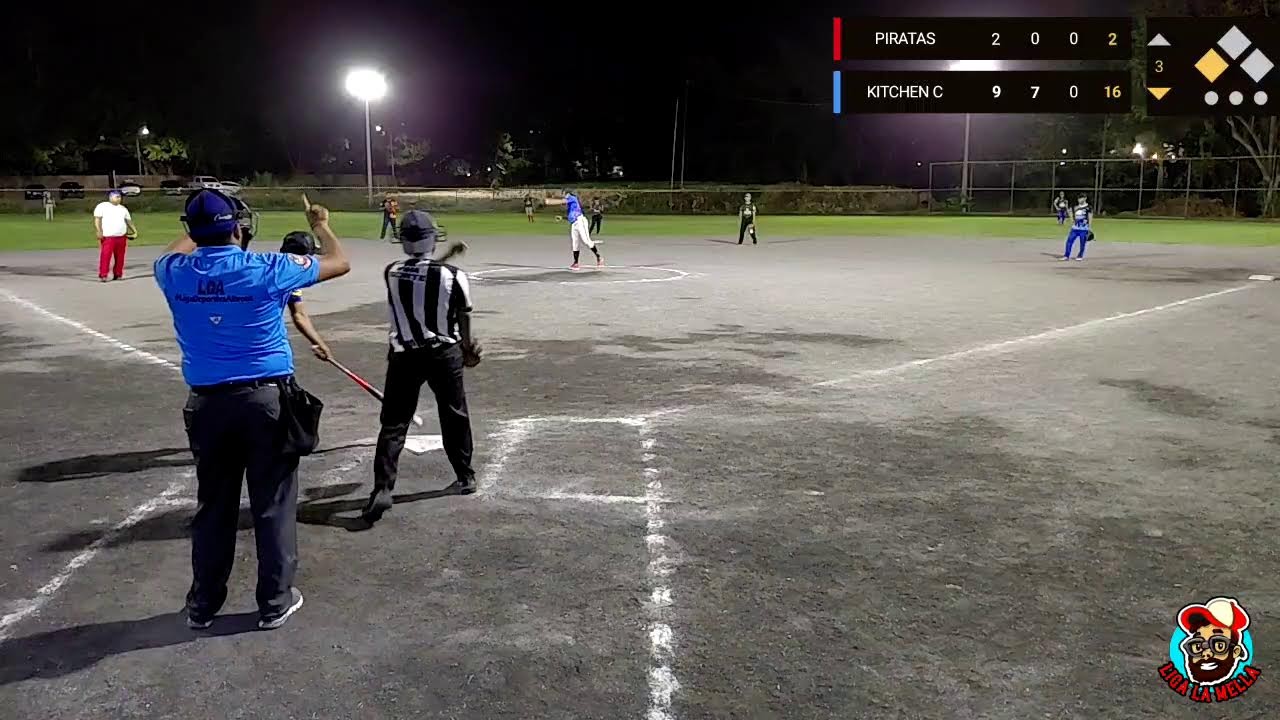PIRATAS VS KITCHEN C