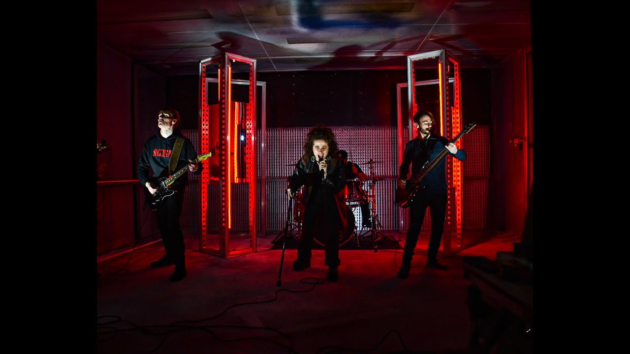 Mallavora - Imposter [Official Music Video]