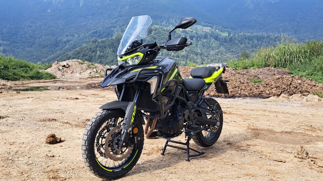Benelli TRK 702X MY 2025