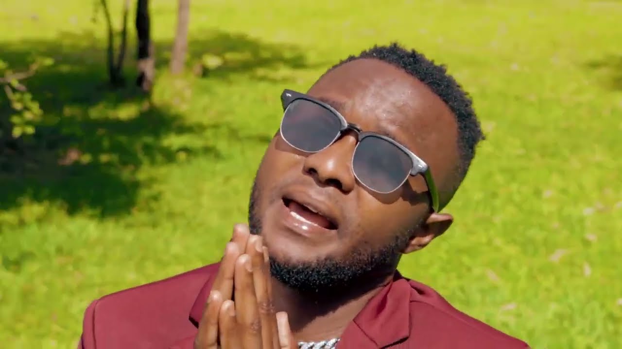 Moctoten_-_Niombee (Official Music Video)