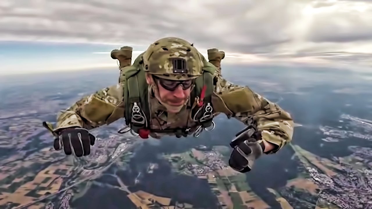 Special Operations Soldiers • Parachute Free-Fall Training
