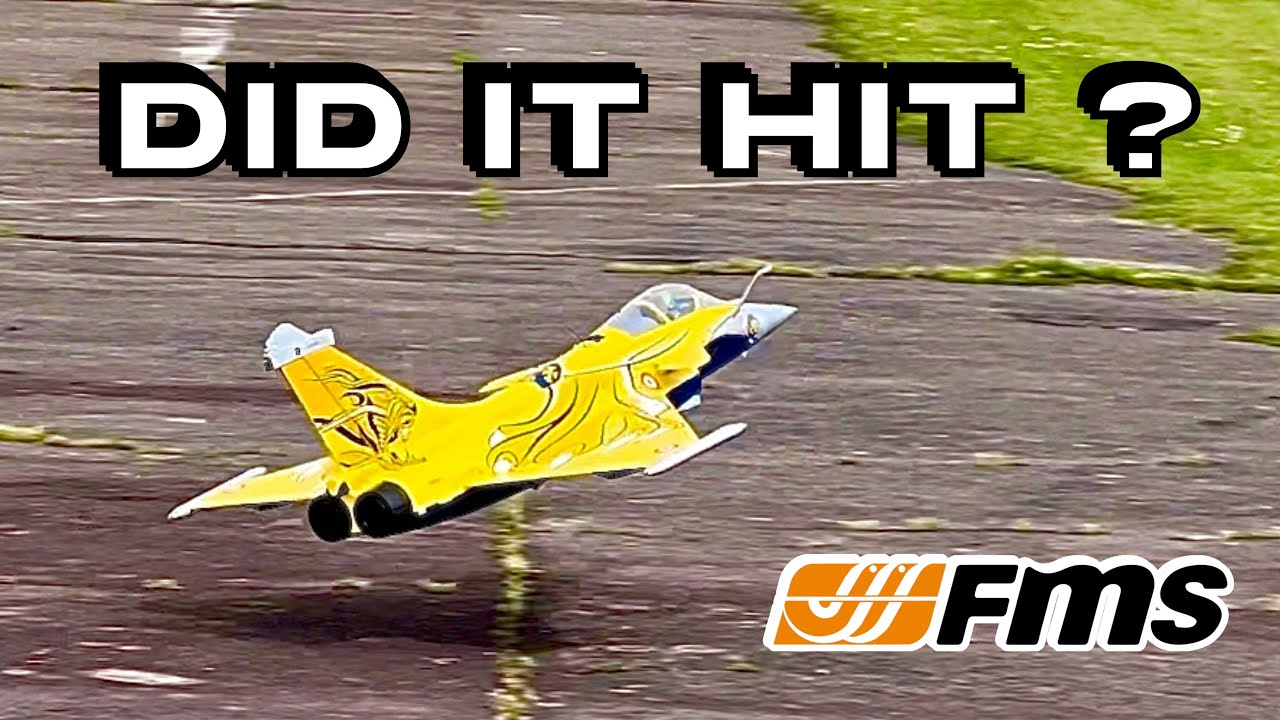 WILL IT HIT THE RUNWAY ? « Pilot Lyo » • FMS Rafale 80mm EDF Jet RC PLANE • (Français 4K 60fps)