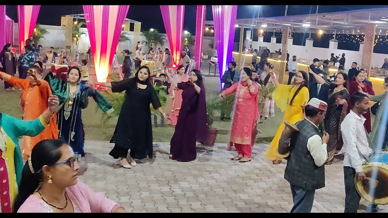 Bhaderwahi Dance ||Dekhu Dance|| Neeraj Parihar's marriage, Jammu.