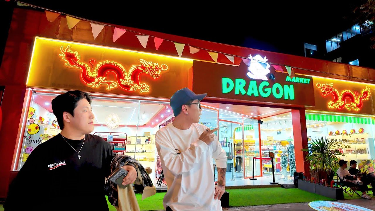 They gave me free stuffs, Da Nang Beach Shopping 🇻🇳 | Dragon Market Tour + 10% Discount