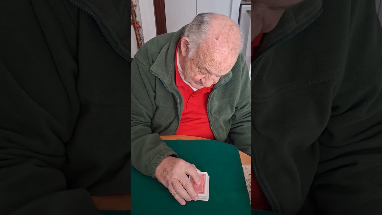 MAXIM TRUCO TUTORIAL CARTA DETECTIVE DE PELICULA