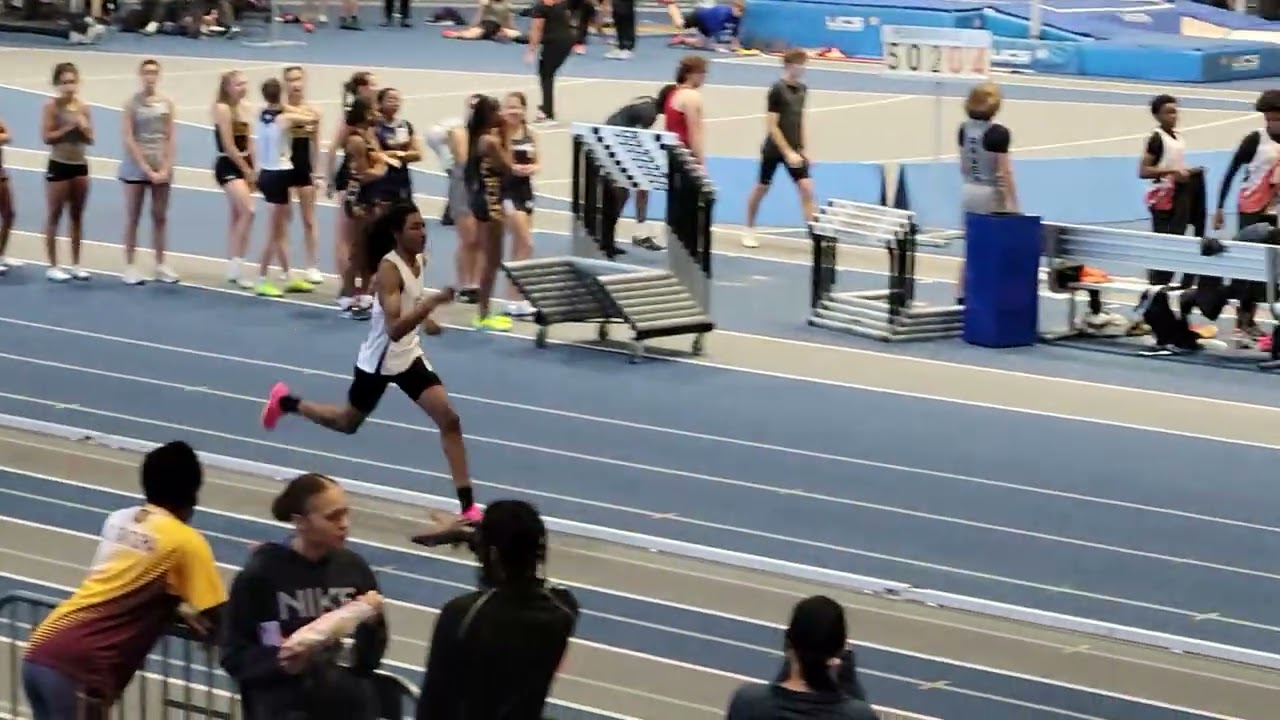 Bullseye's Ice Box Invitational 400m