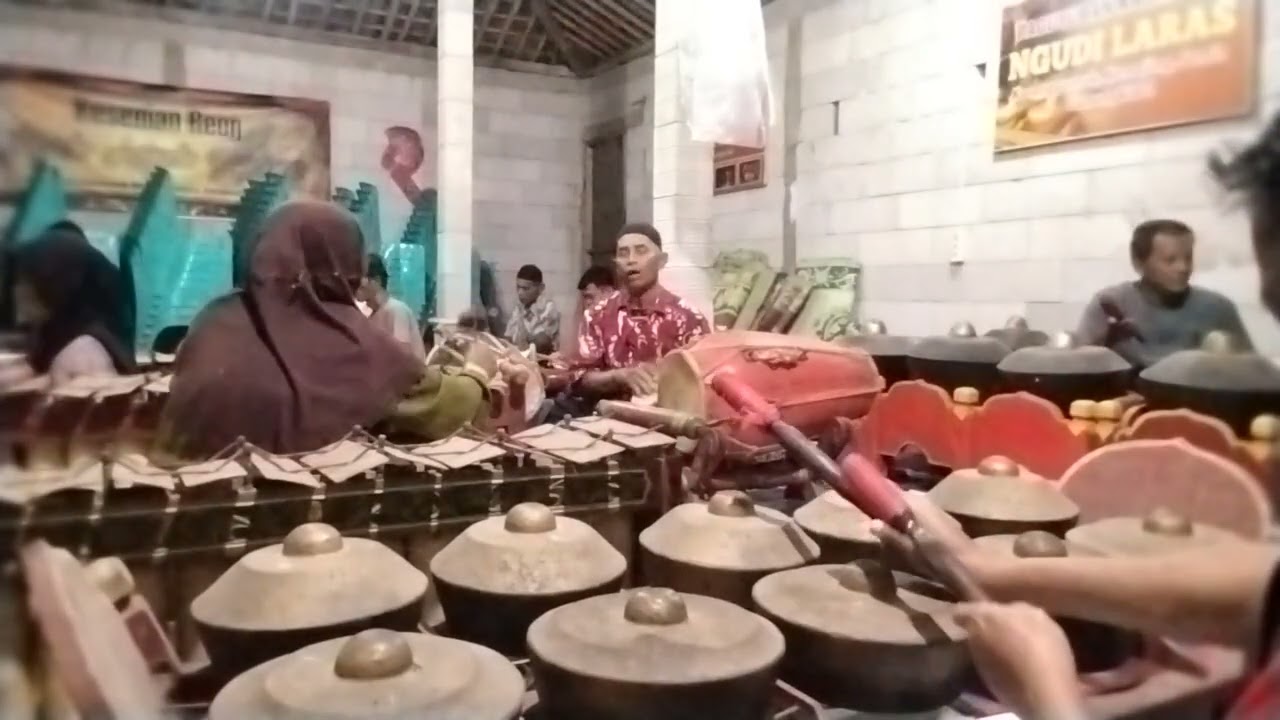 LATIHAN KARAWITAN (LANSIA)
