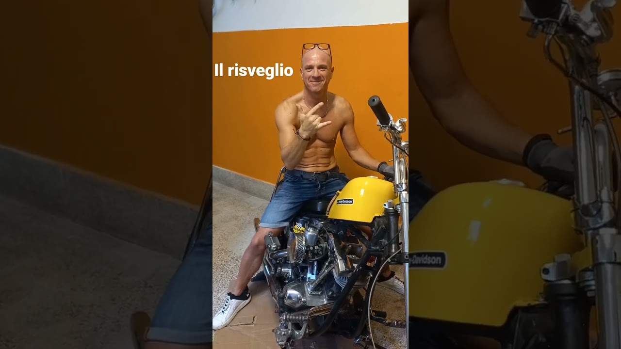 Breve sgasata in compagnia. harley davidson shovelhead fxe 1200 / anno 1975. wow 07