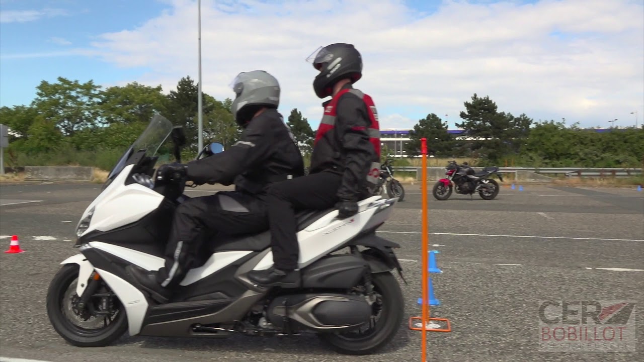 TUTO PERMIS MOTO : EXAMEN PLATEAU -- A2 MAXI SCOOTER