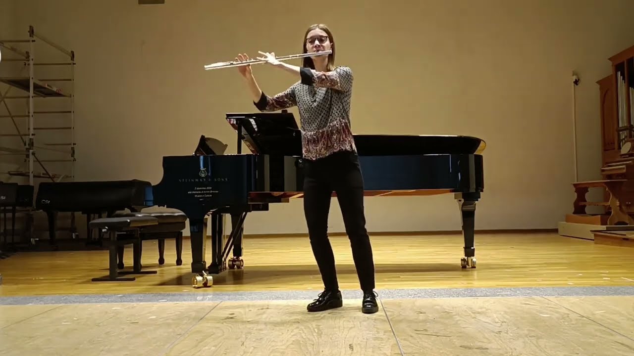 G. Ph. Telemann, Fantasia n. 6 for Flute solo - Anna Ratti