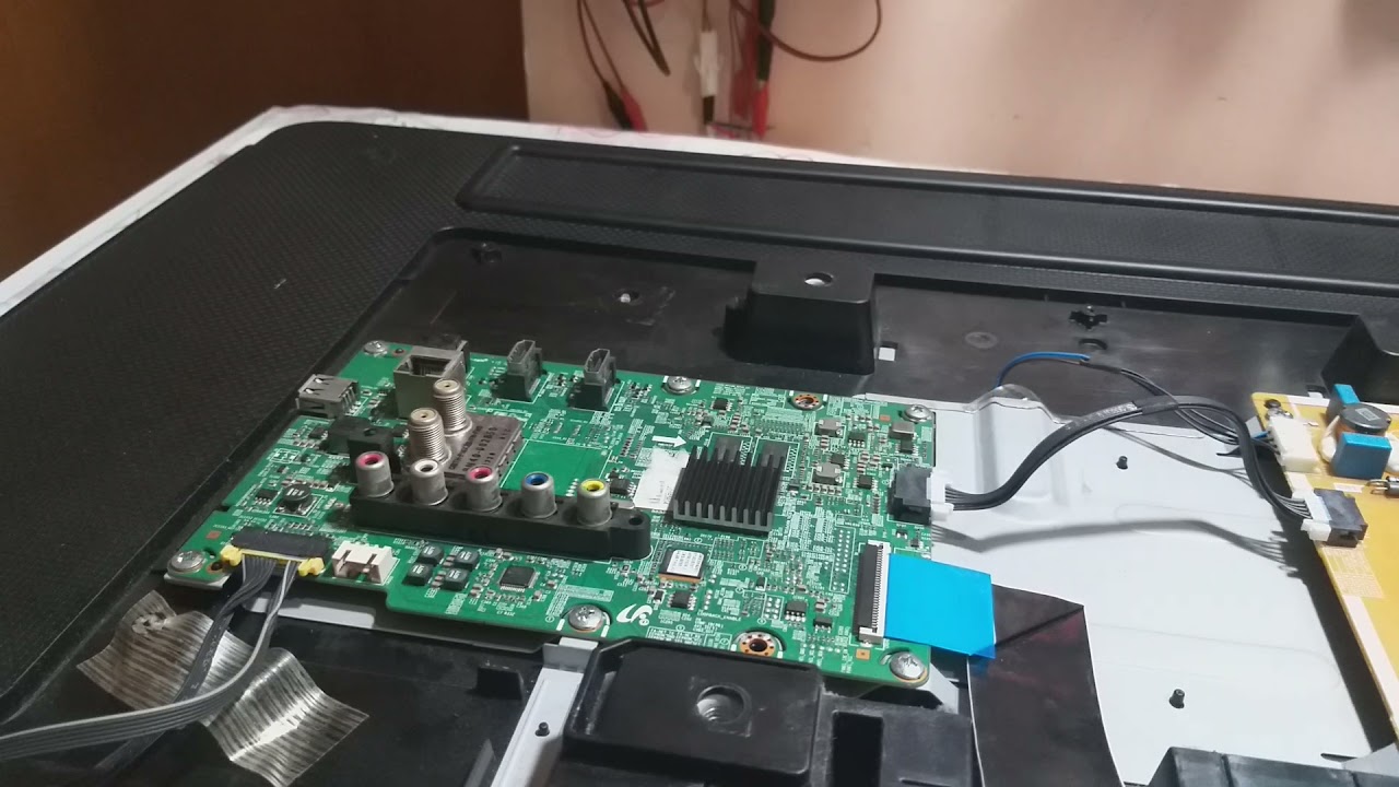 TV Samsung un40h4203ag não liga
