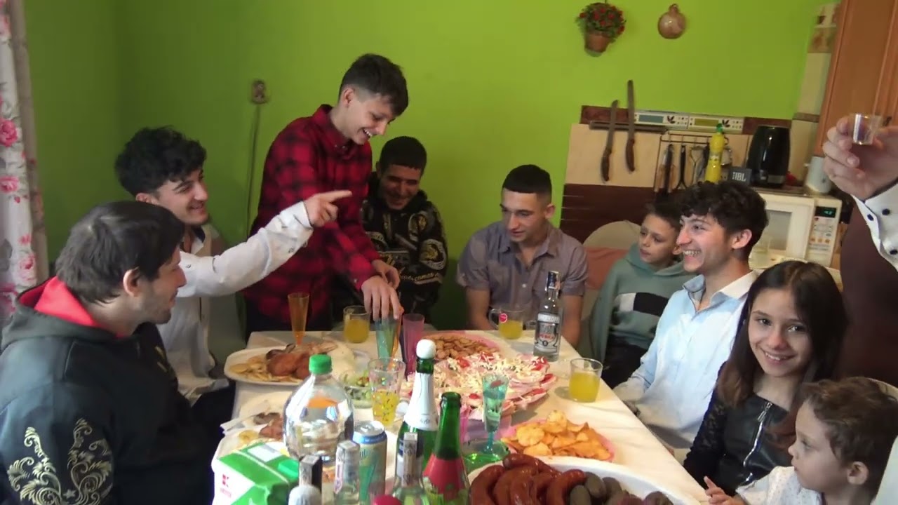 Matus 35r Tobiaš 10r bianka 1r Anabelka 5r  Oslava doma zlaté Moravce op