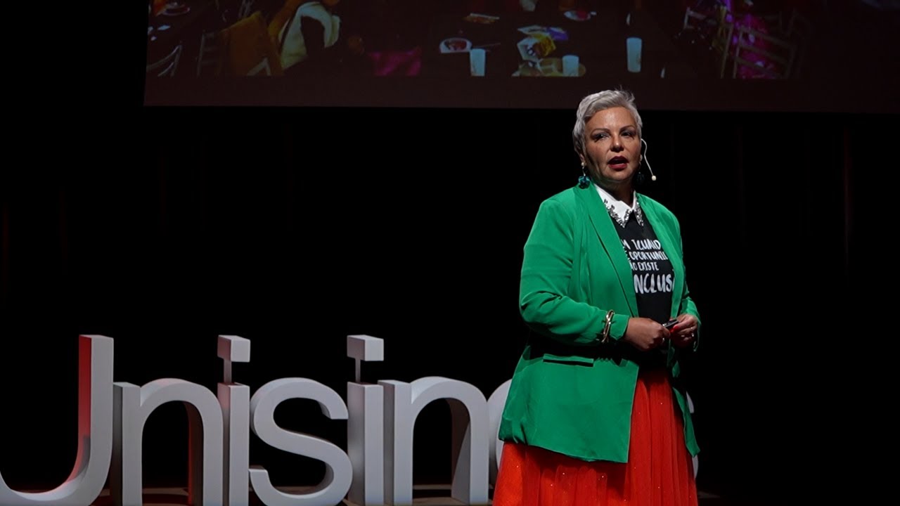 Periferia: O CEP n&atilde;o determina quem voc&ecirc;  | Roberta Capit&atilde;o | TEDxUnisinos
