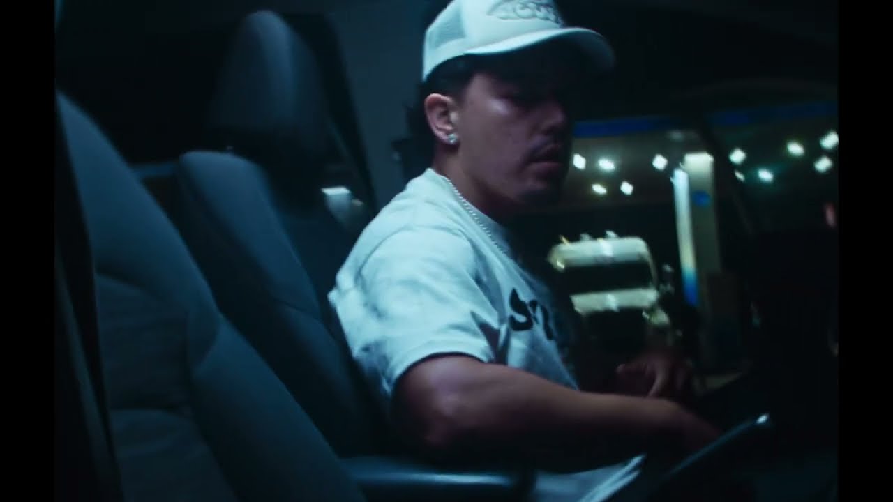 Howberon - Piensas en mi? (Video Oficial)