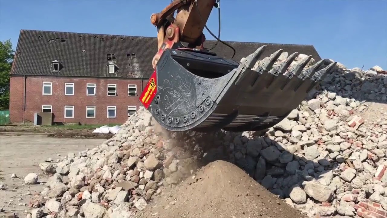 MultaVEX Vibra 25-35S screening bucket construction waste and topsoil screening