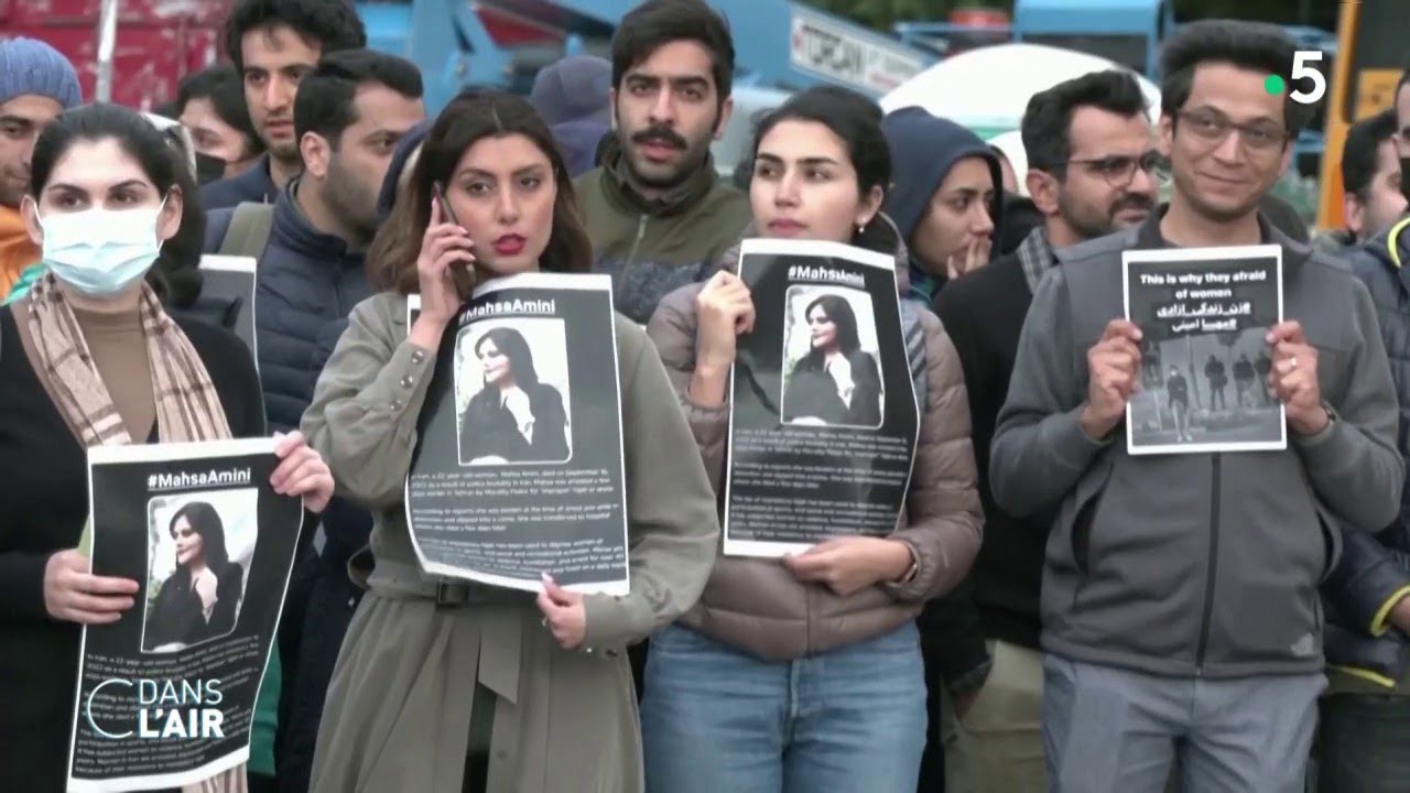 Iran : les manifestations tournent à la contestation anti-régime- Reportage #cdanslair 24.09.2022