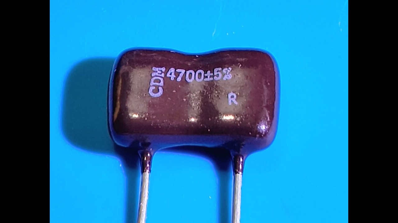 🧮CORNELL DUBILIER, 4700 Pico faradios, 500 Voltios, MICA Capacitor. Toma de Lectura al Componente.✅🎩