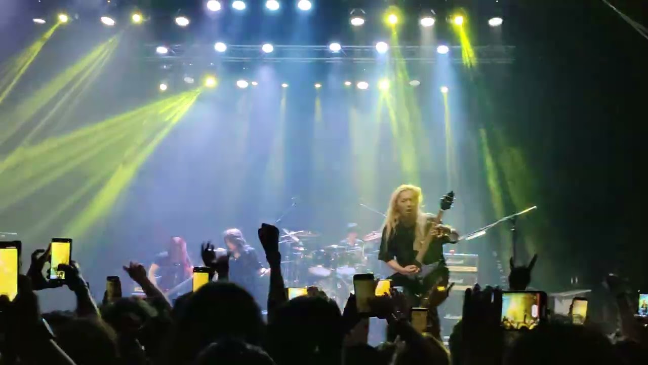 Galneryus Live in Chile - Lost in The Darkness 