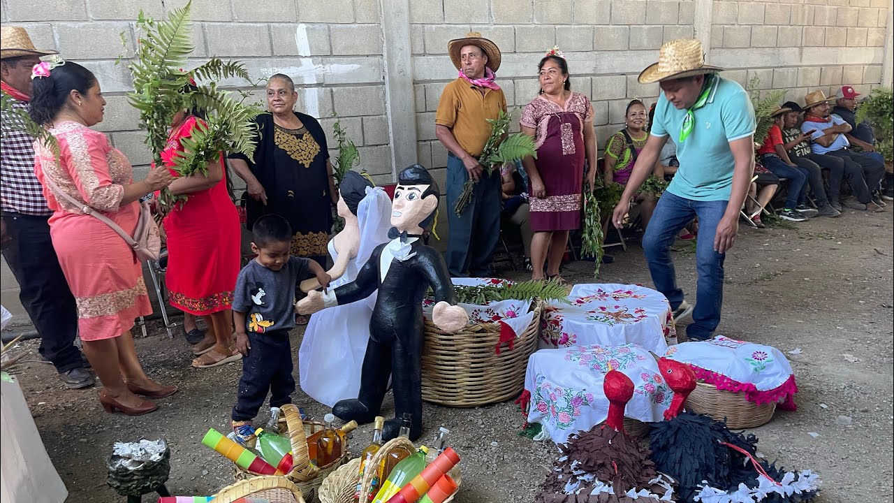 Boda en san Antonino Castillo Velasco