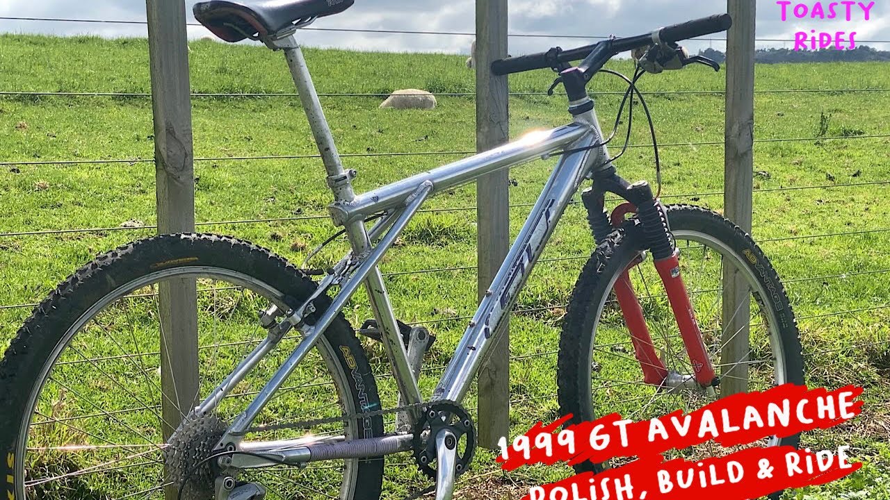 ‘99 GT Avalanche - Retro MTB Restoration (polish and build)