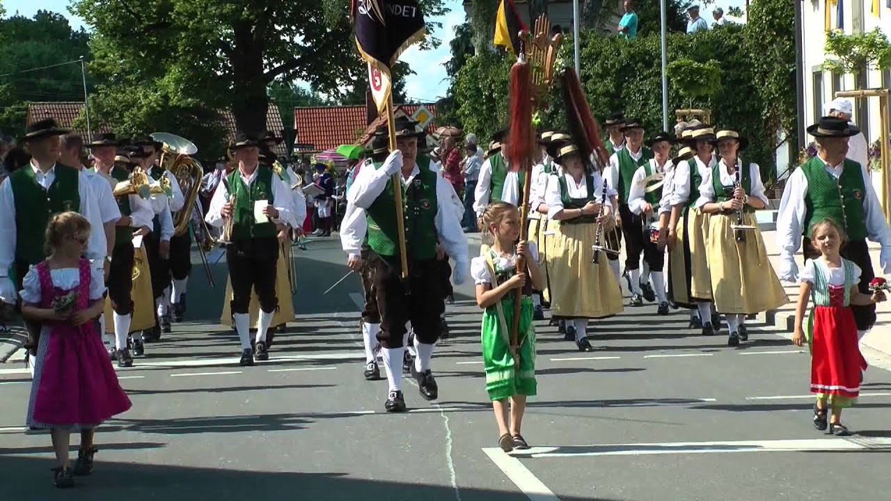 Kreismusikfest 2015 in Bergatreute / Festumzug Gruppe 102-127