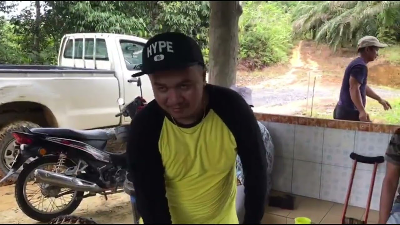 Aktiviti balik kampong pergi kebun sawit dan buat kerja sikit setelah lama tak balik sarawak