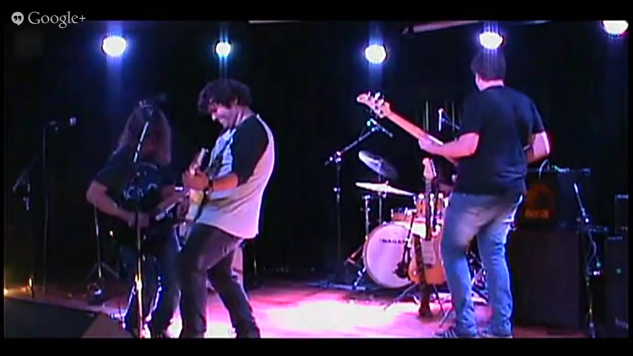 HitchHikkers ao vivo no +TDMusica