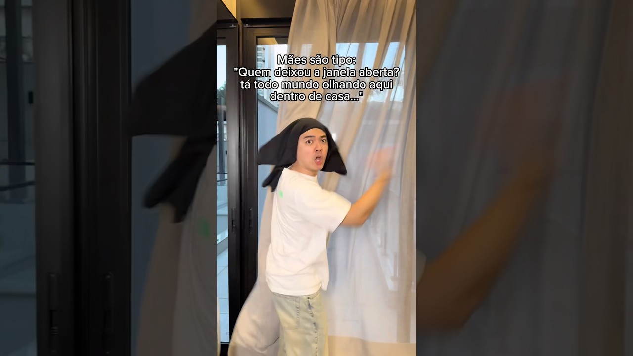 QUANDO SUA MÃE FALA PRA FECHAR A JANELA PORQUE… 😹