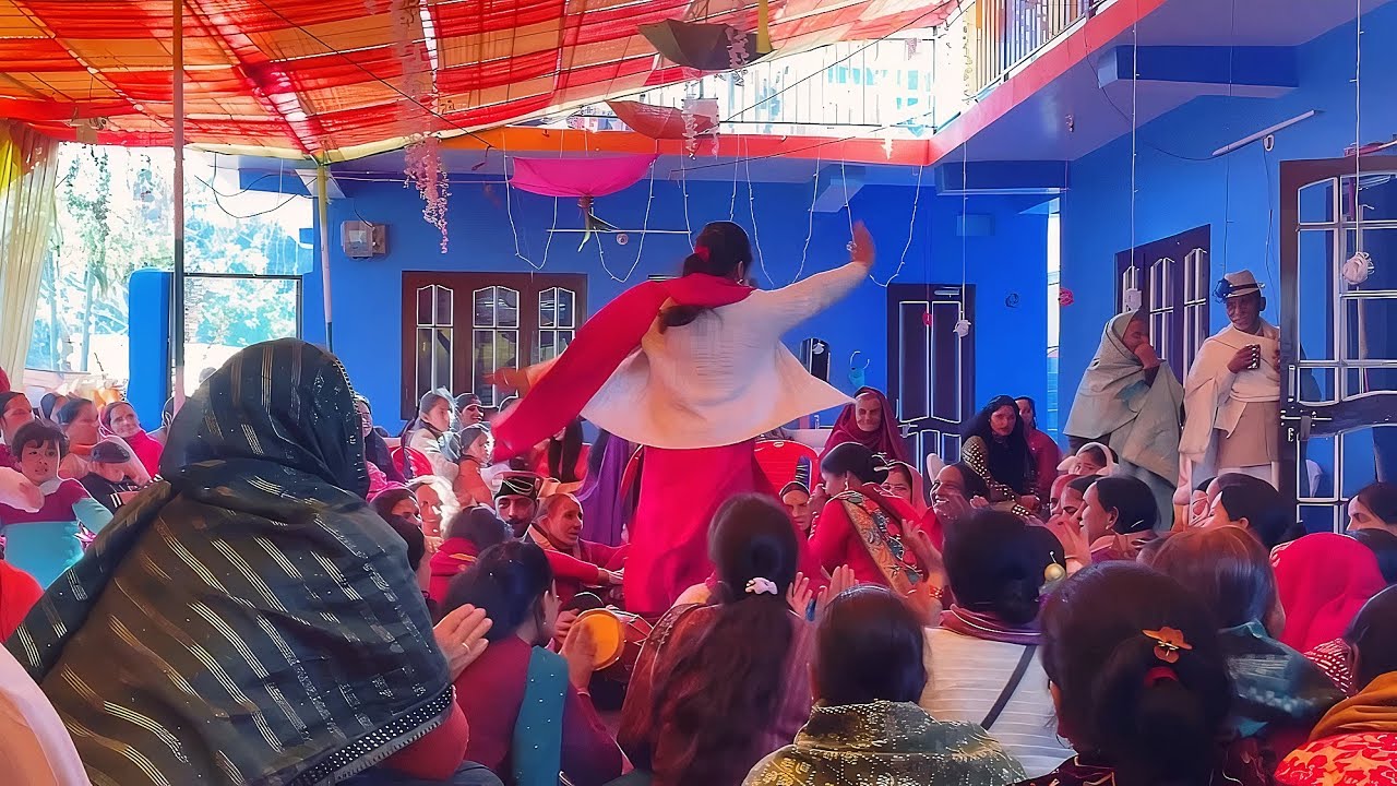 No.1 हिमाचली प्रसिद्ध गिद्दा !
