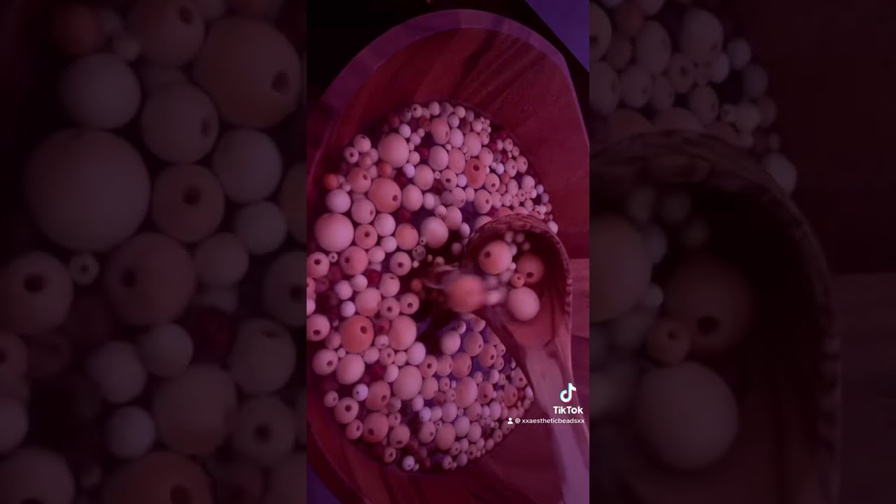 Water bead asmr 1 minute #beads #waterbowl #asmr #asmrvideo #woodenbowlasmr #woodbeadasmr #beadsound
