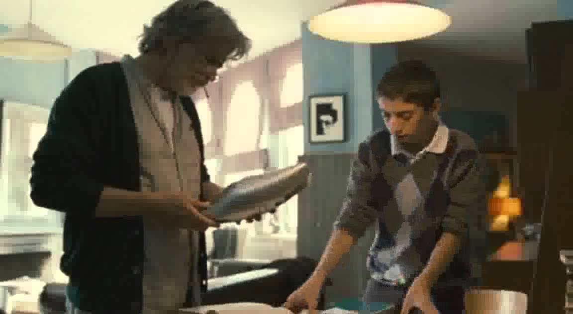 Scialla! (stai sereno)   clip madre di roberto