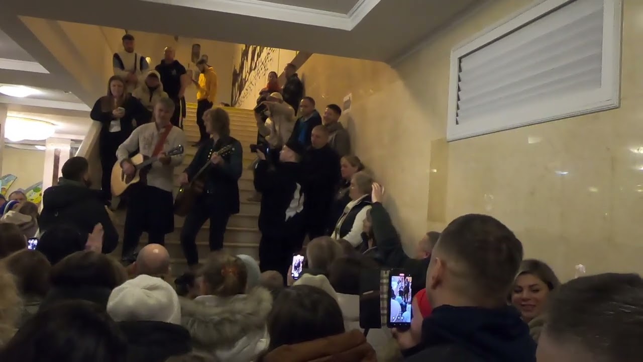 Арсен Мірзоян у Полтаві 2024 3/3 Вагітні майбутнім, 11.11, Червона рута