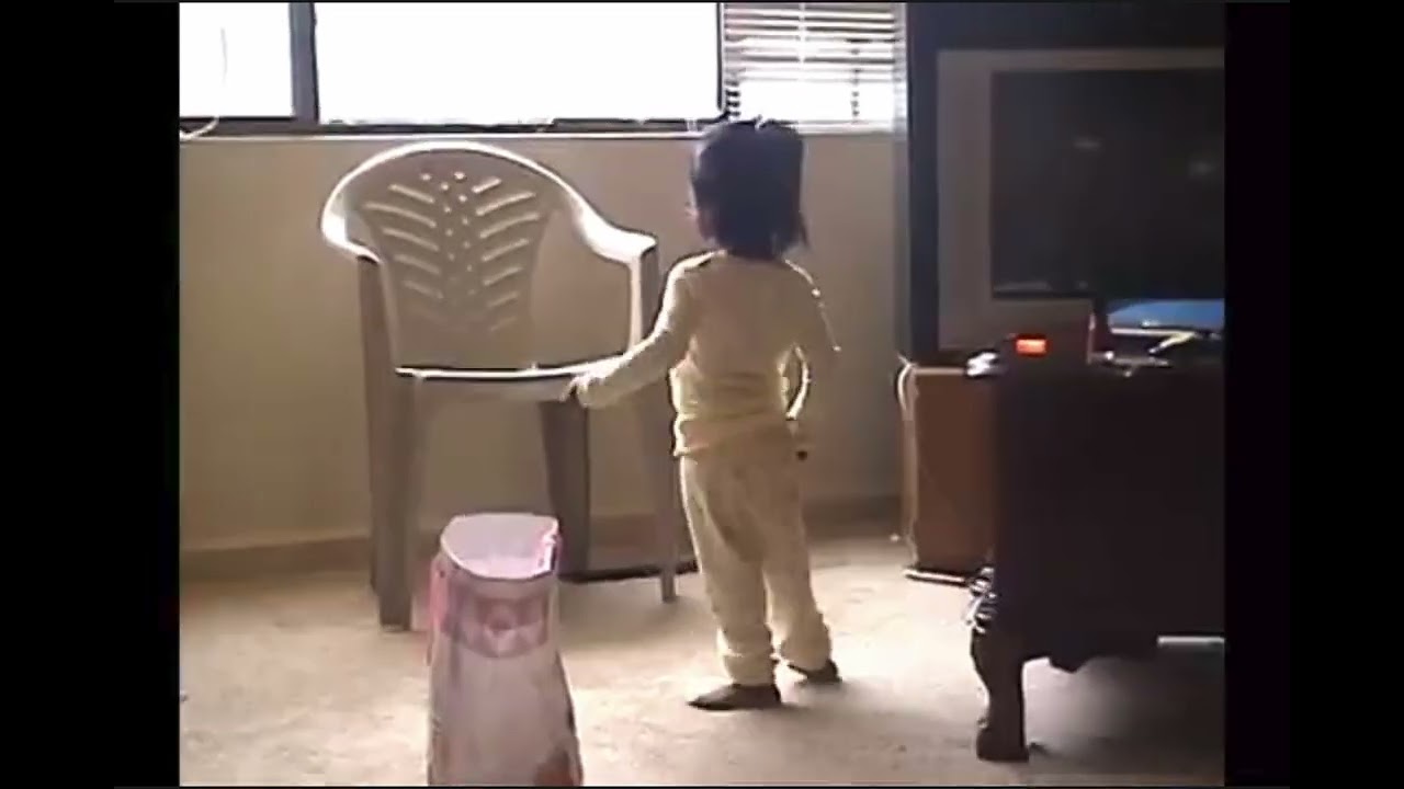 Cute baby(Toddler) dance