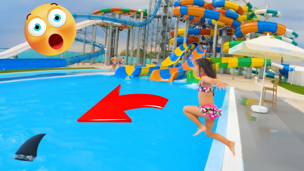 Am sarit in cea mai mare PISCINA pentru copii din Moldova💦 O zi la AQUAPARK Vara Vara 2022 in bazin
