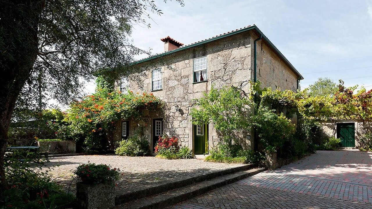 Casa de Abbades, Ponte de Lima, Portugal | Travel With Siya