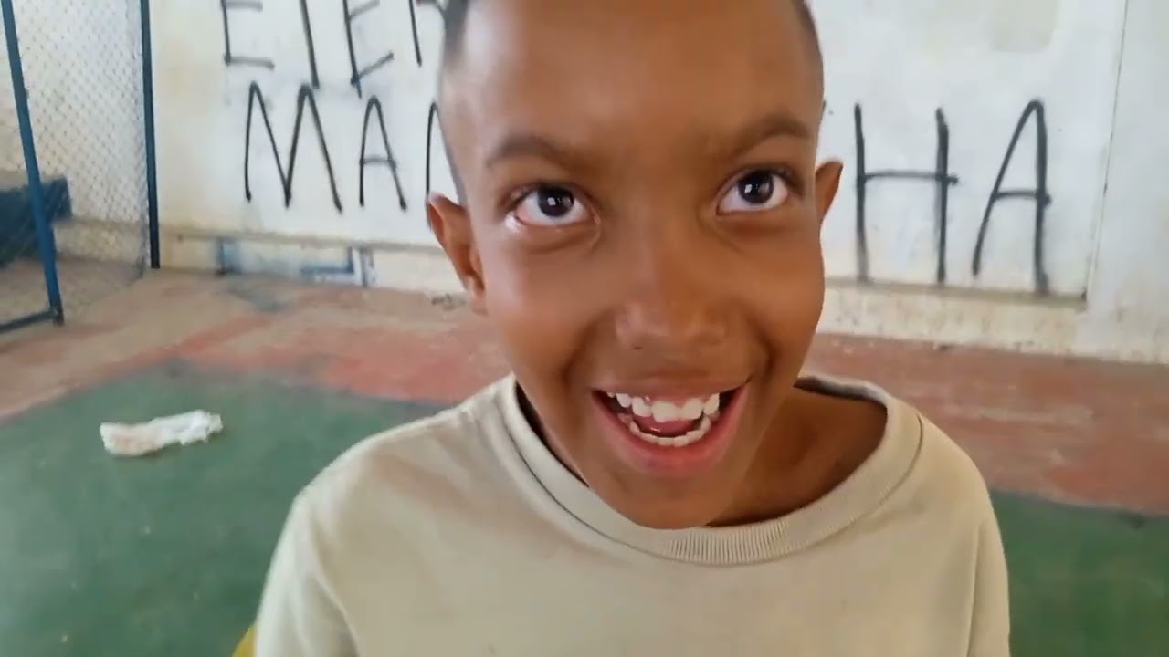 Eu e o Ratinho fazendo desafio de gol infinito