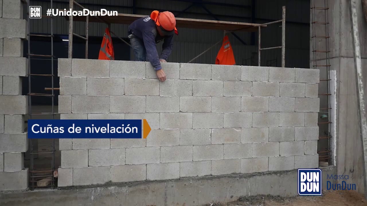 Proceso de construcción con Massa DunDun - Muro Perimétrico