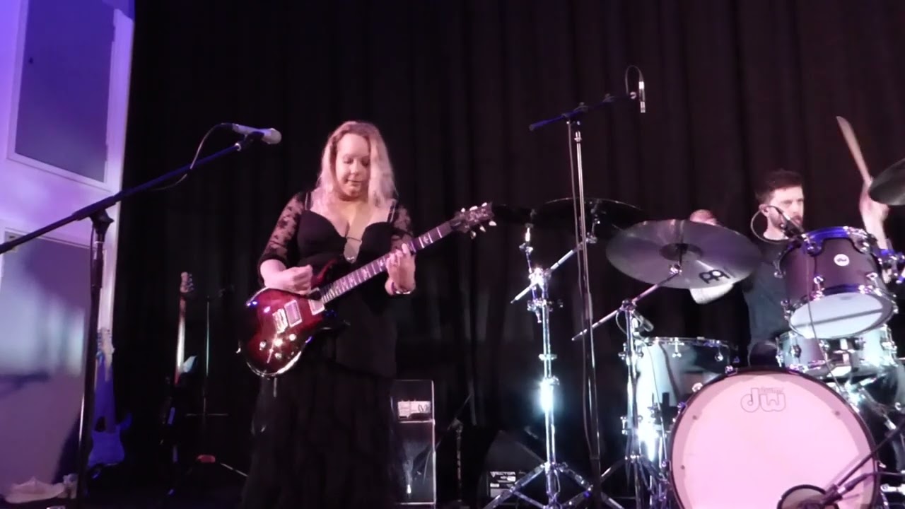 Chantel McGregor, Tears, The John Peel Centre, Stowmarket, Suffolk, 6 2 2026