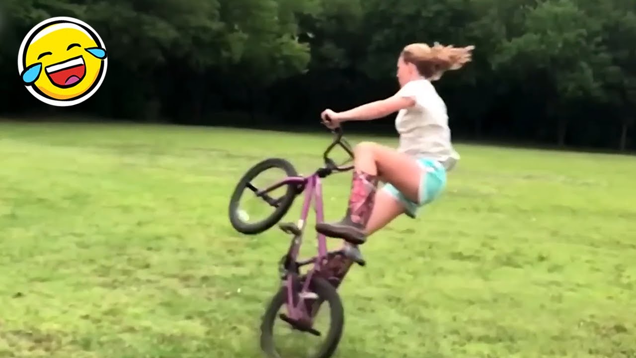 Best Funny Videos Of 2025 😂 TRY NOT TO LAUGH Funny Videos #7 😂